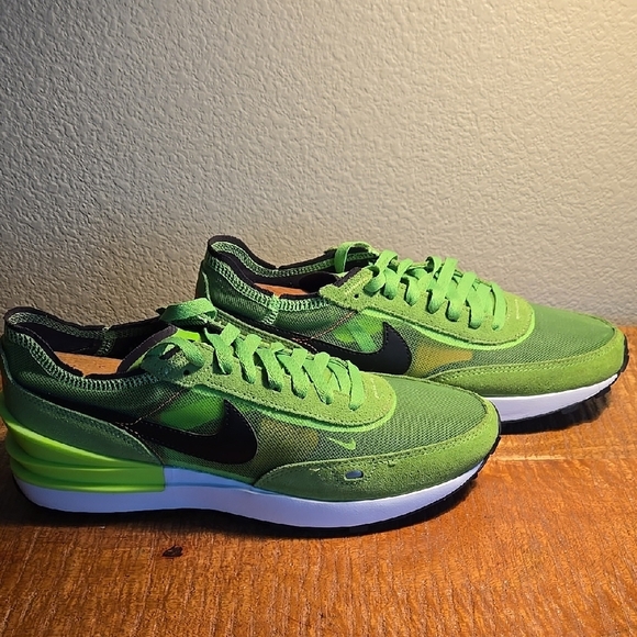 Nike Other - Green and Black Sneakers
